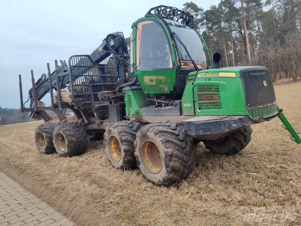 John Deere 1010 E Vyvážecí traktory