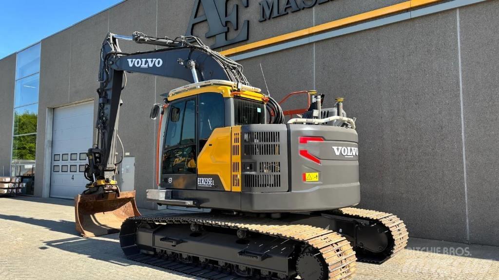 Volvo ECR 235 E Pásová rýpadla