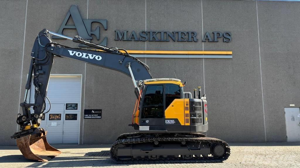 Volvo ECR 235 E Pásová rýpadla