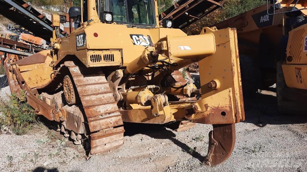 CAT D 8 R II Pásové dozery