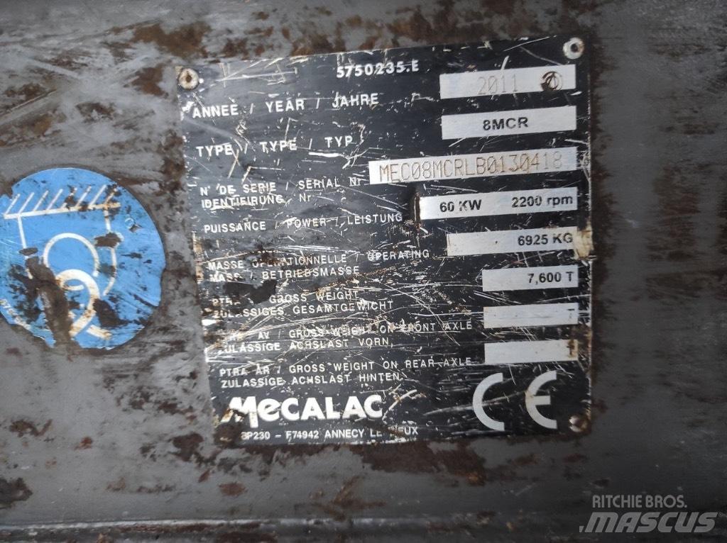 Mecalac 8 M CR Pásová rýpadla