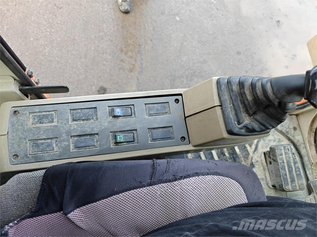 Daewoo 140 LC-V Pásová rýpadla