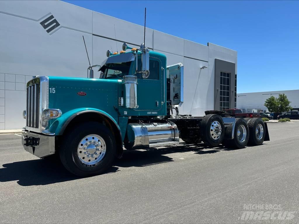 Peterbilt 388 Tahače