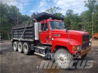 Mack CH613 Sklápěče