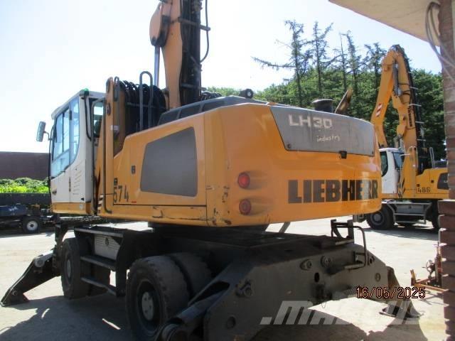 Liebherr LH 30 M Stroje pro manipulaci s odpadem