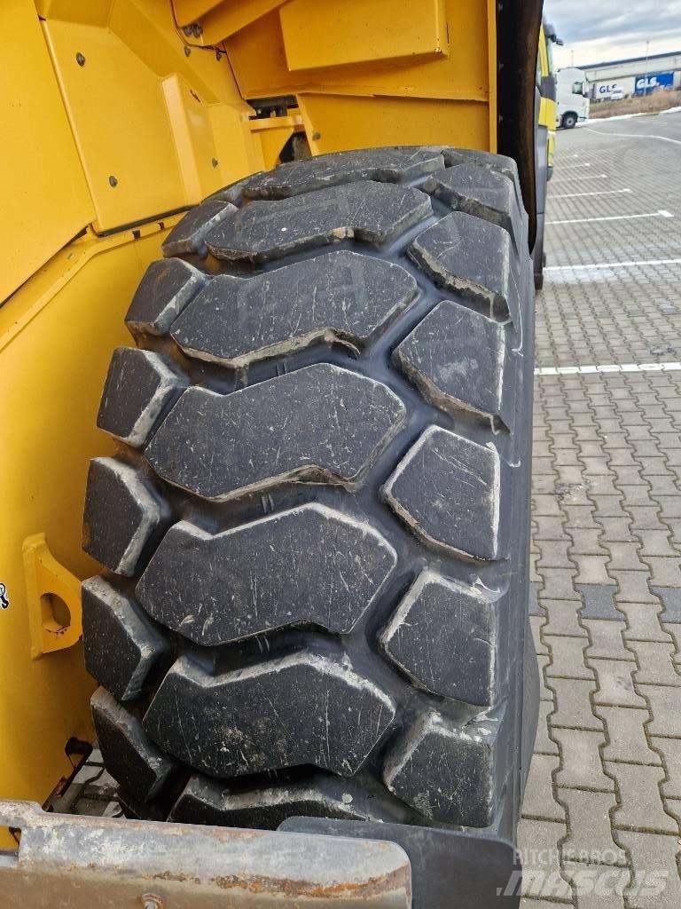 Volvo L 180 H Kolové nakladače