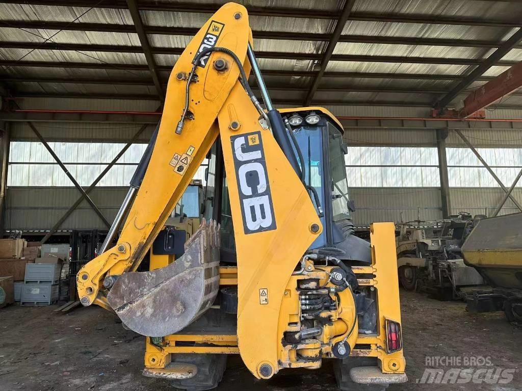 JCB 3 CX Rýpadlo-nakladače