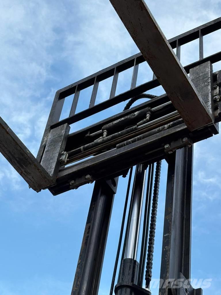 Manitou ME425 Akumulátorové vozíky