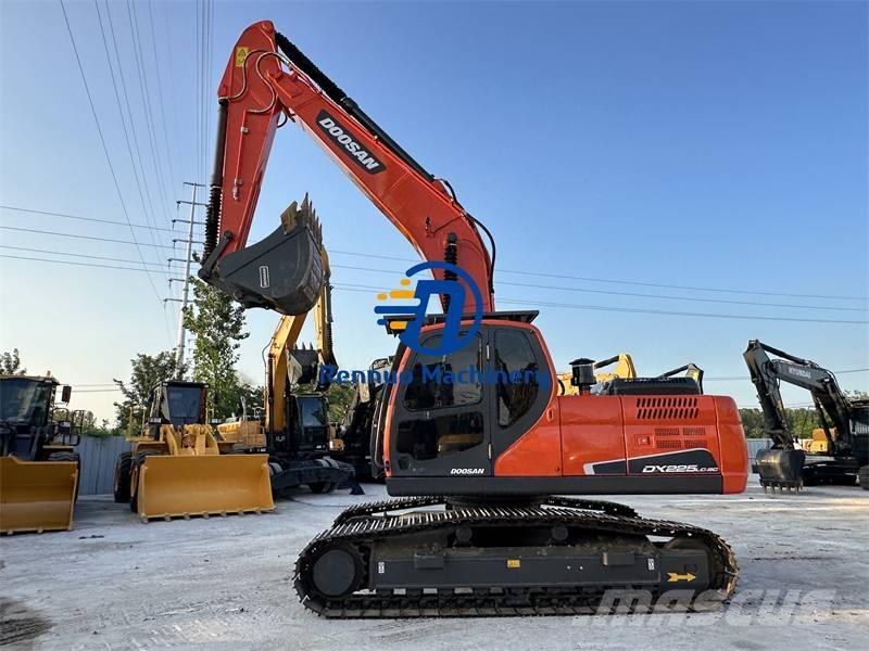 Doosan DX 225 LCA Pásová rýpadla