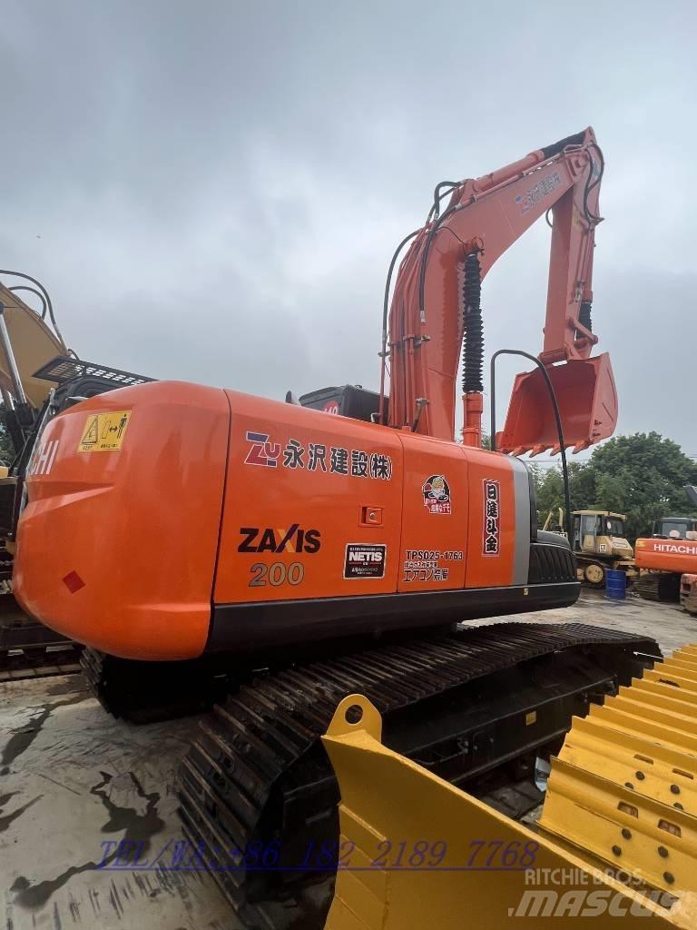 Hitachi ZX200 Pásová rýpadla