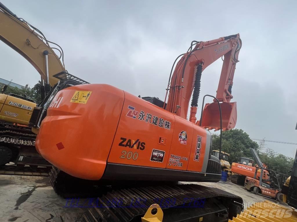 Hitachi ZX200 Pásová rýpadla