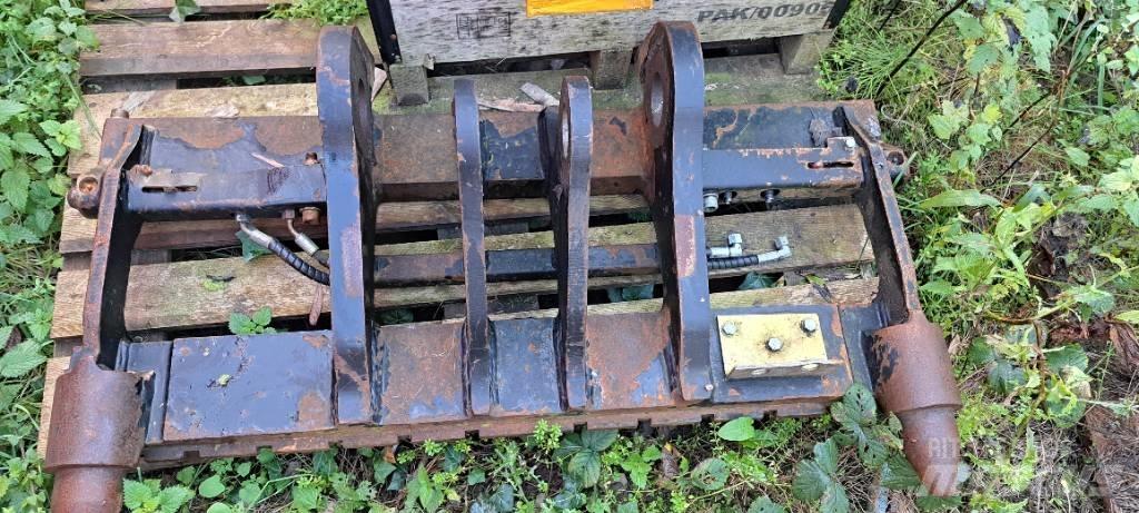 JCB TM320 PIN CONE Další nakladače, rypadla a příslušenství