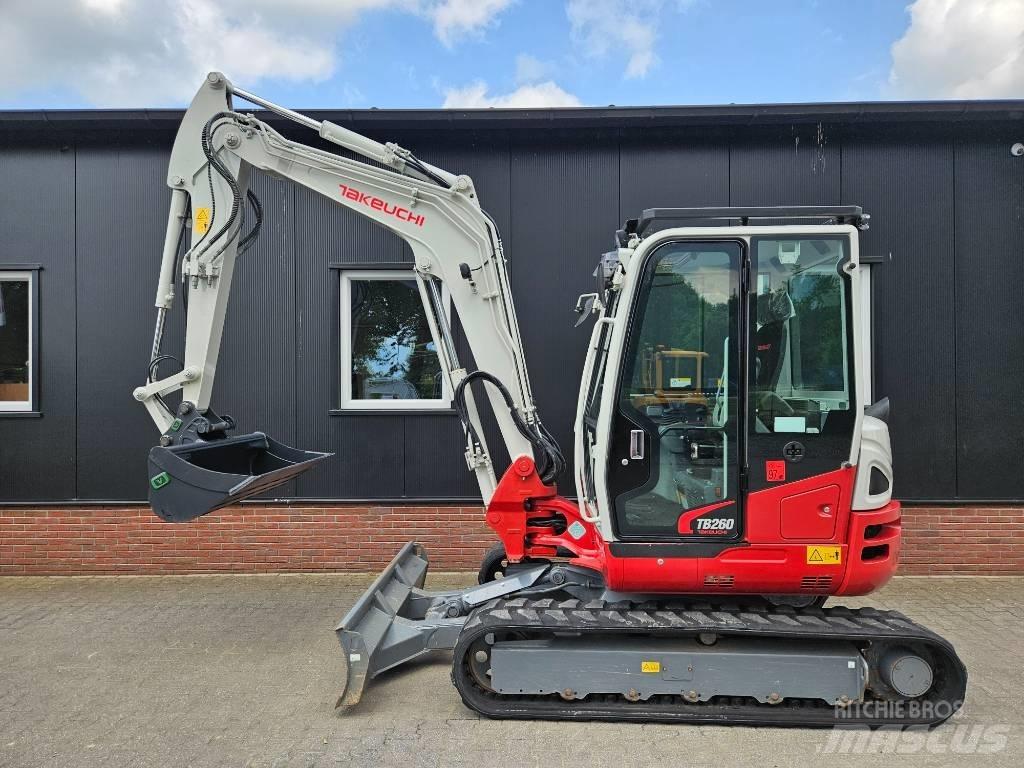 Takeuchi TB 260 Mini rýpadla < 7t
