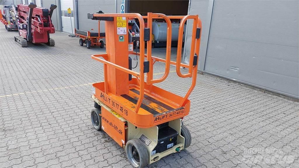 JLG 1230ES Další zvedače a plošiny