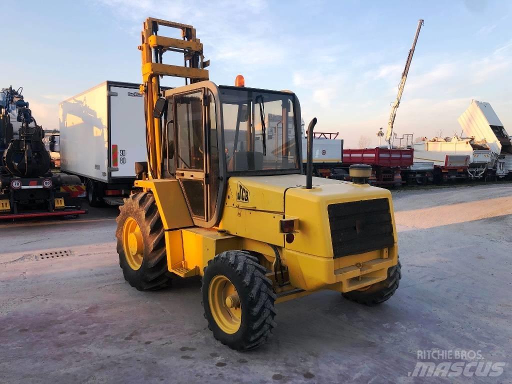 JCB 926B Teleskopické manipulátory