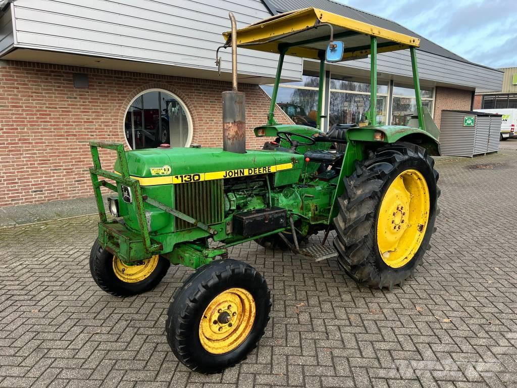 John Deere 1130 Traktory
