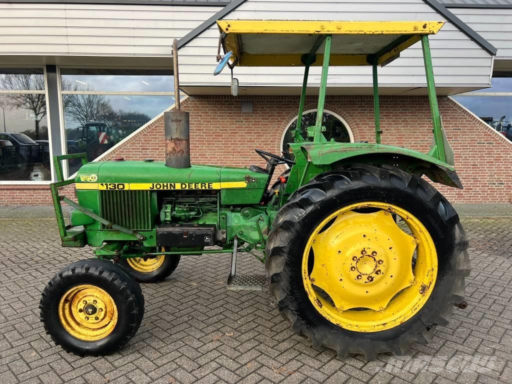 John Deere 1130 Traktory
