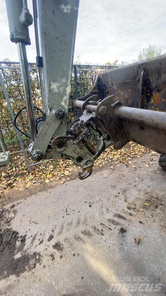 Takeuchi TB 240 Mini rýpadla < 7t