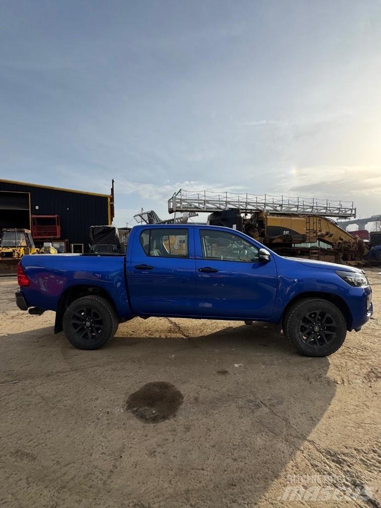 Toyota Hilux Active Pick up/Valník
