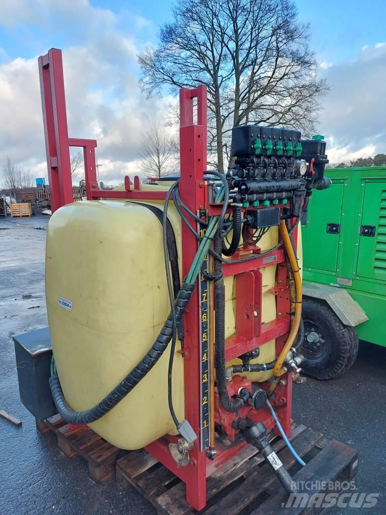 Hardi 1000 liter Nesené postřikovače