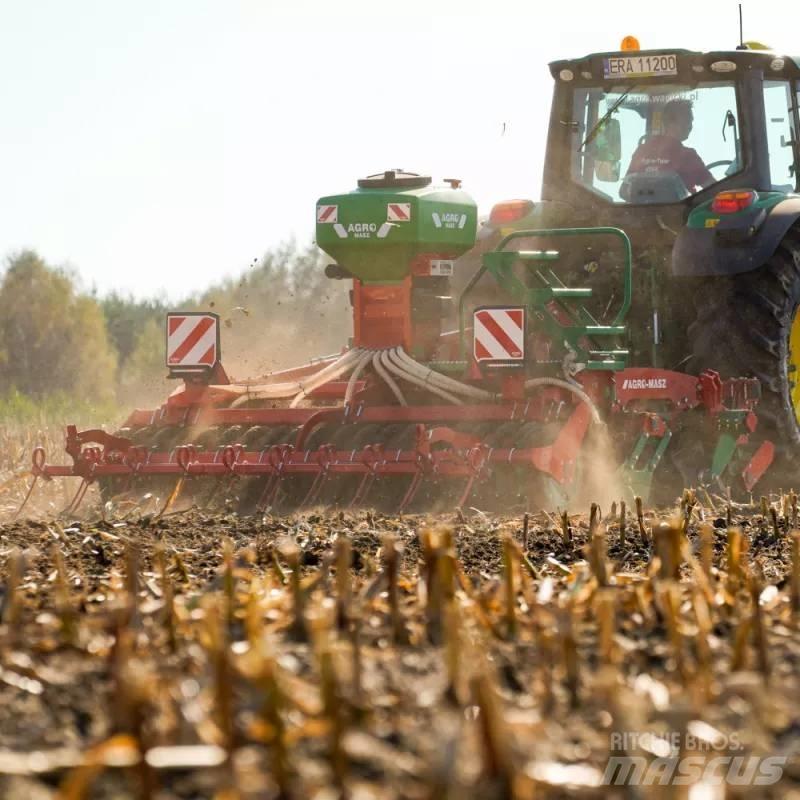 Agro-Masz SP230 Mechanické secí stroje