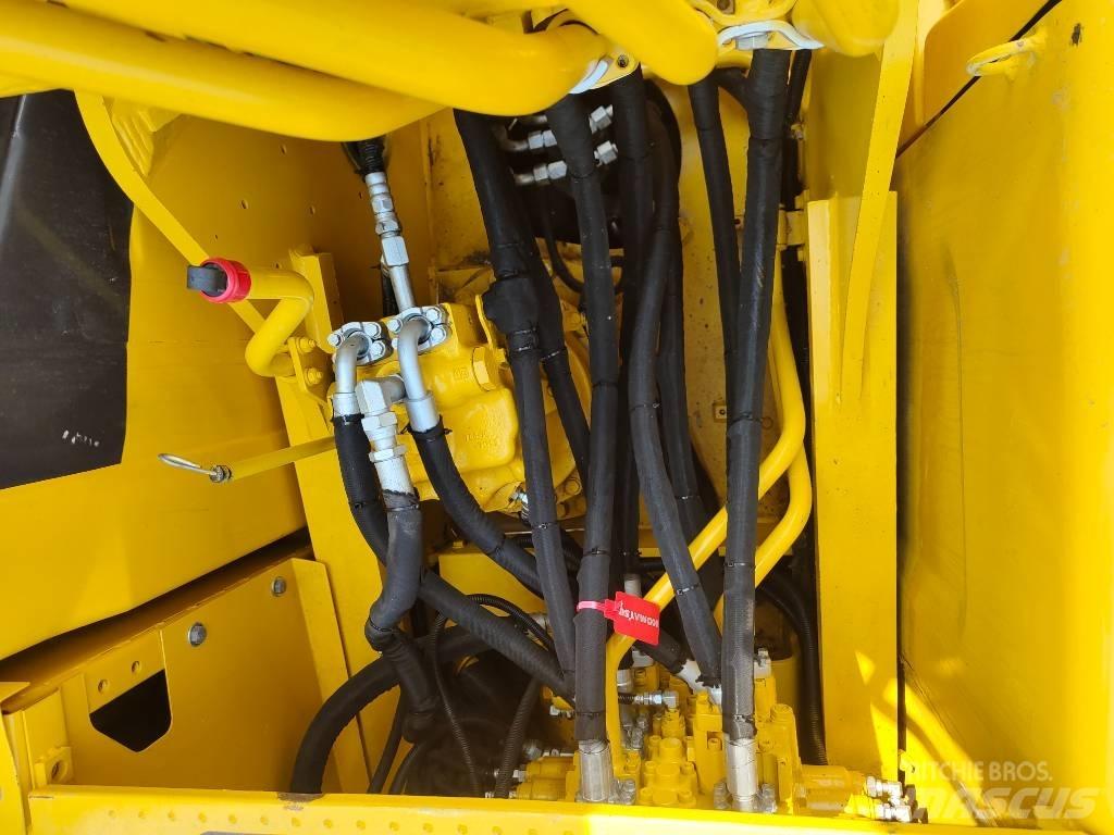 Komatsu PC 200 Pásová rýpadla