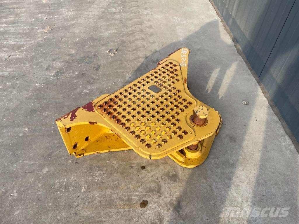 CAT D6K Zugtraverse Ostatní komponenty