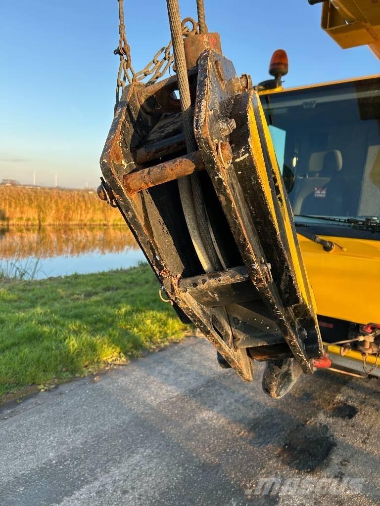 Terex Demag AC 50-1 Univerzální terénní jeřáby