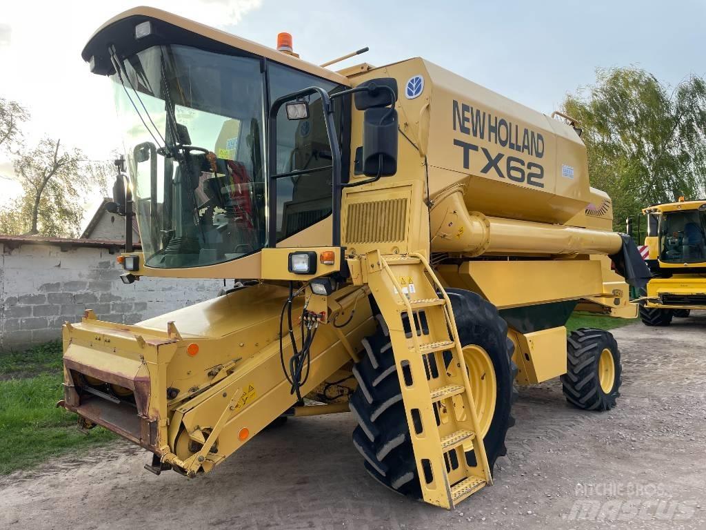 New Holland TX 62 Sklízecí mlátičky