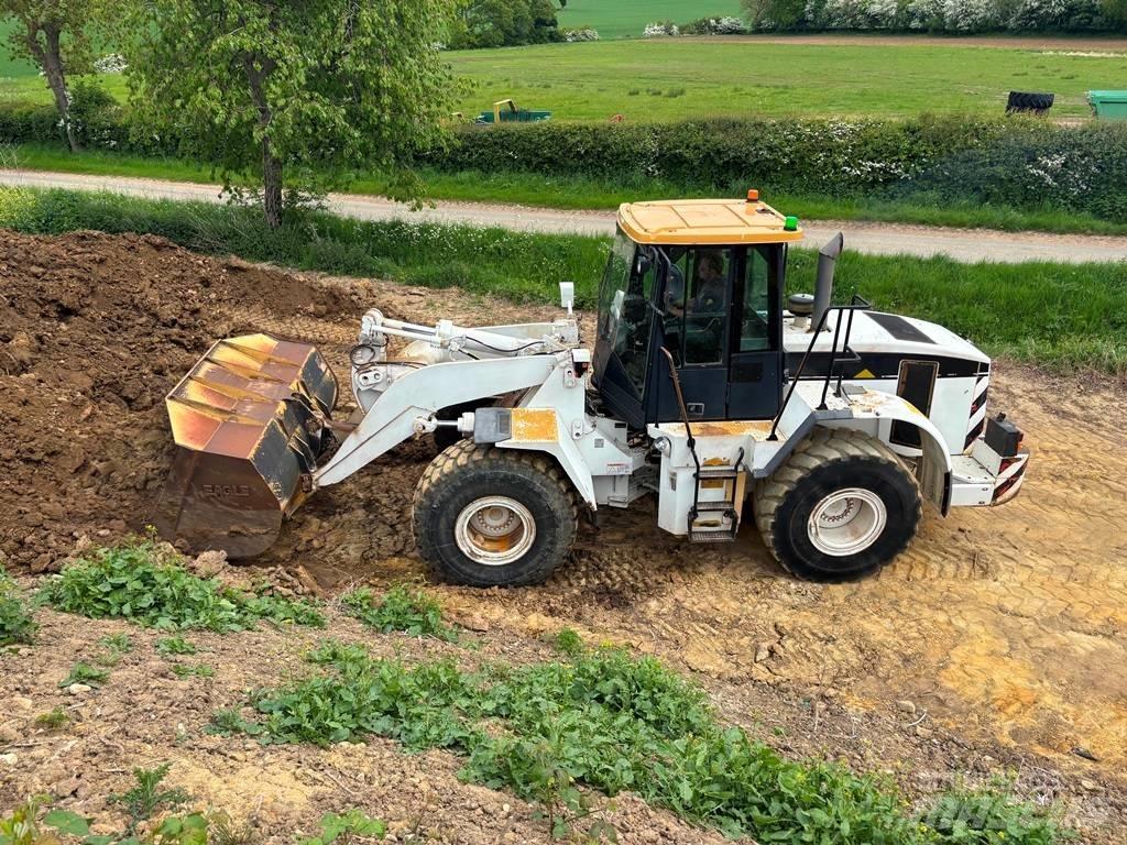 CAT 962 G Kolové nakladače