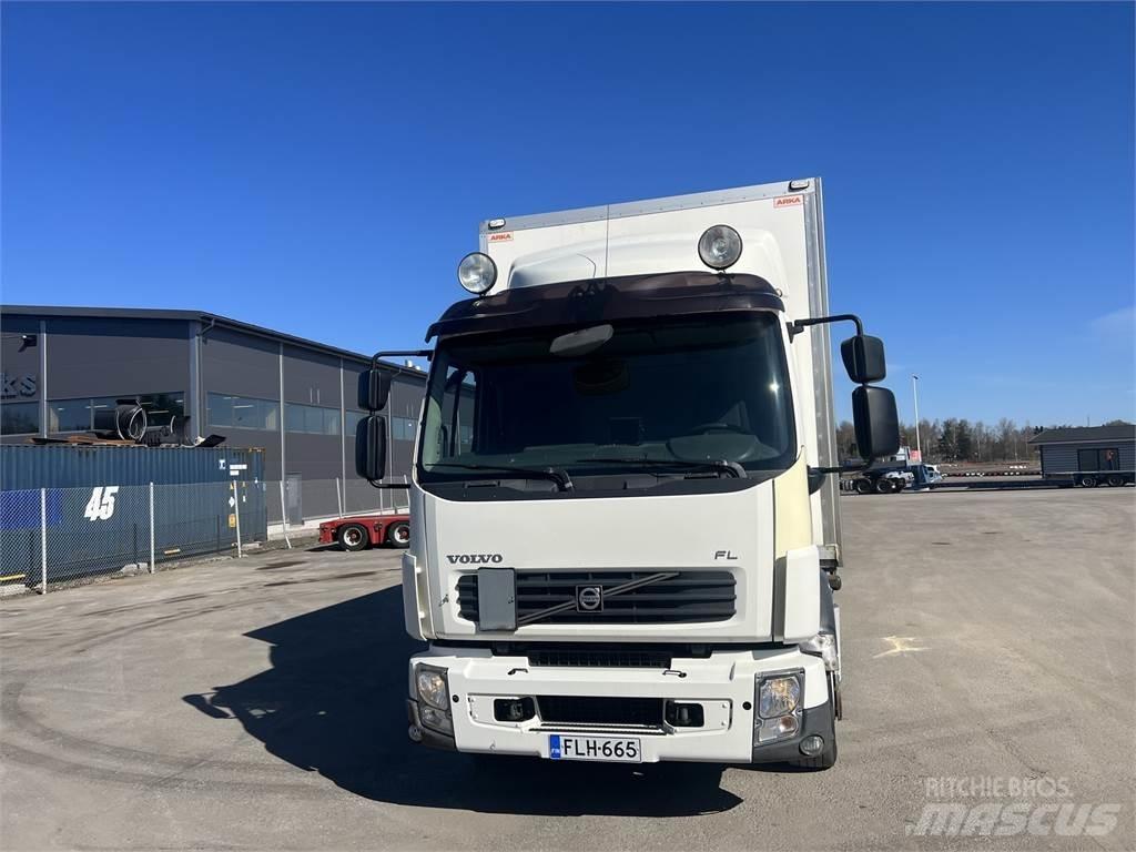 Volvo FL 240 4X2 Skříňová nástavba