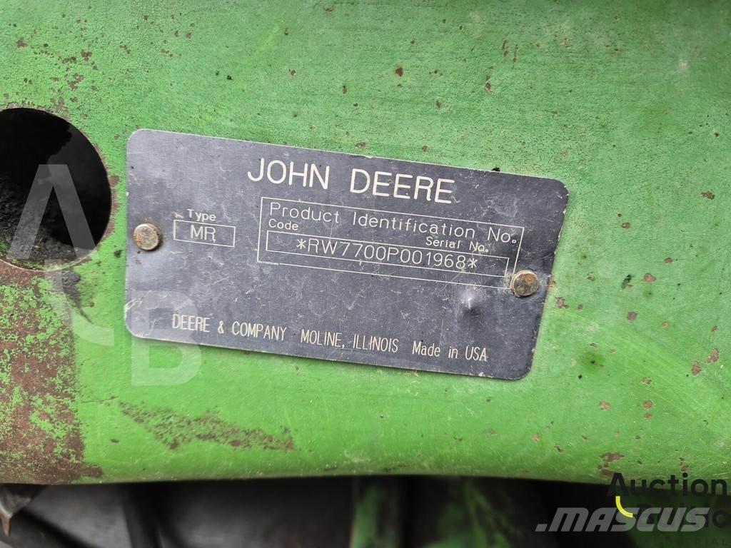 John Deere 7700 Vyvážecí traktory