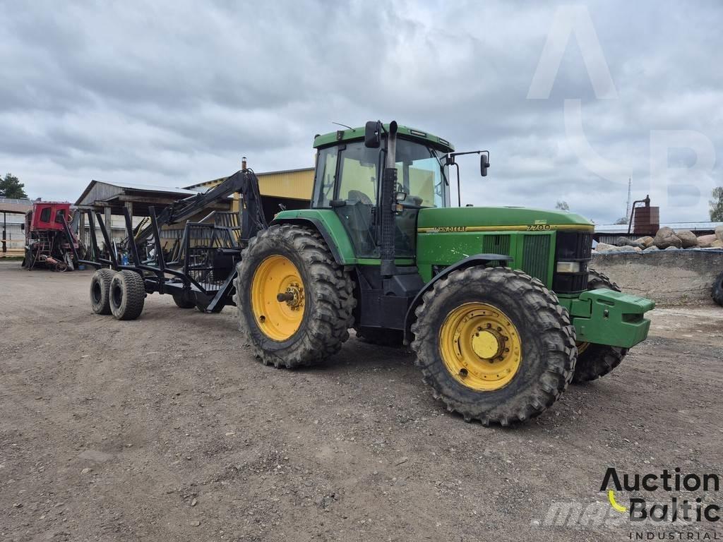John Deere 7700 Vyvážecí traktory