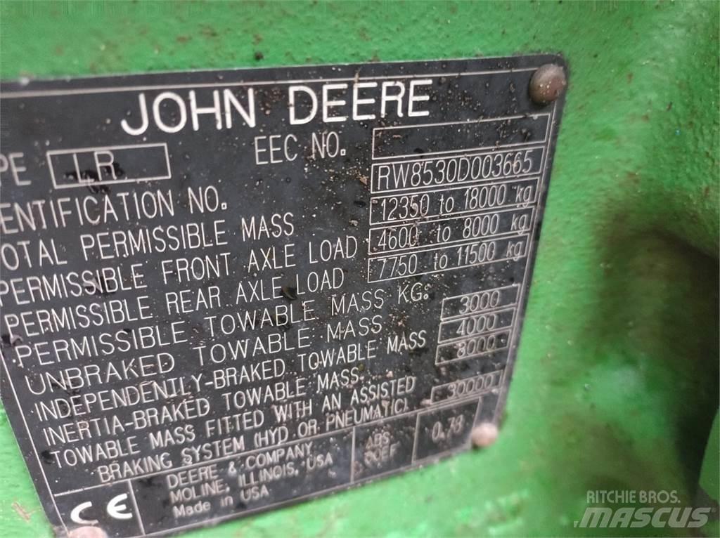 John Deere 8530 Traktory