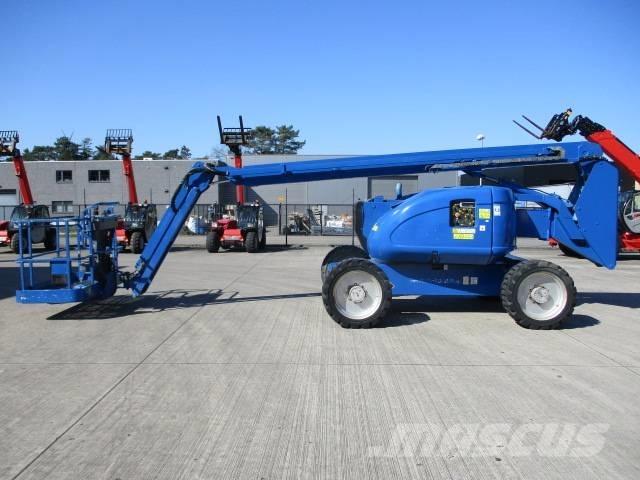 JLG 600 AJ (253) Kompaktní samohybné kloubové plošiny