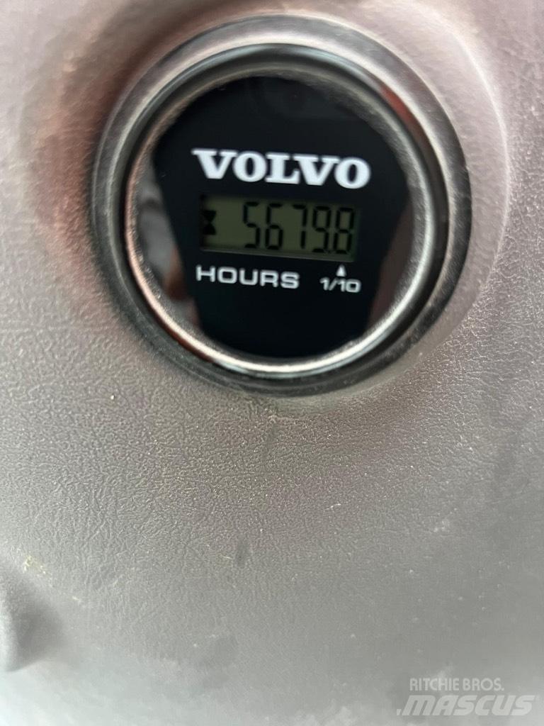 Volvo EC480EL Pásová rýpadla
