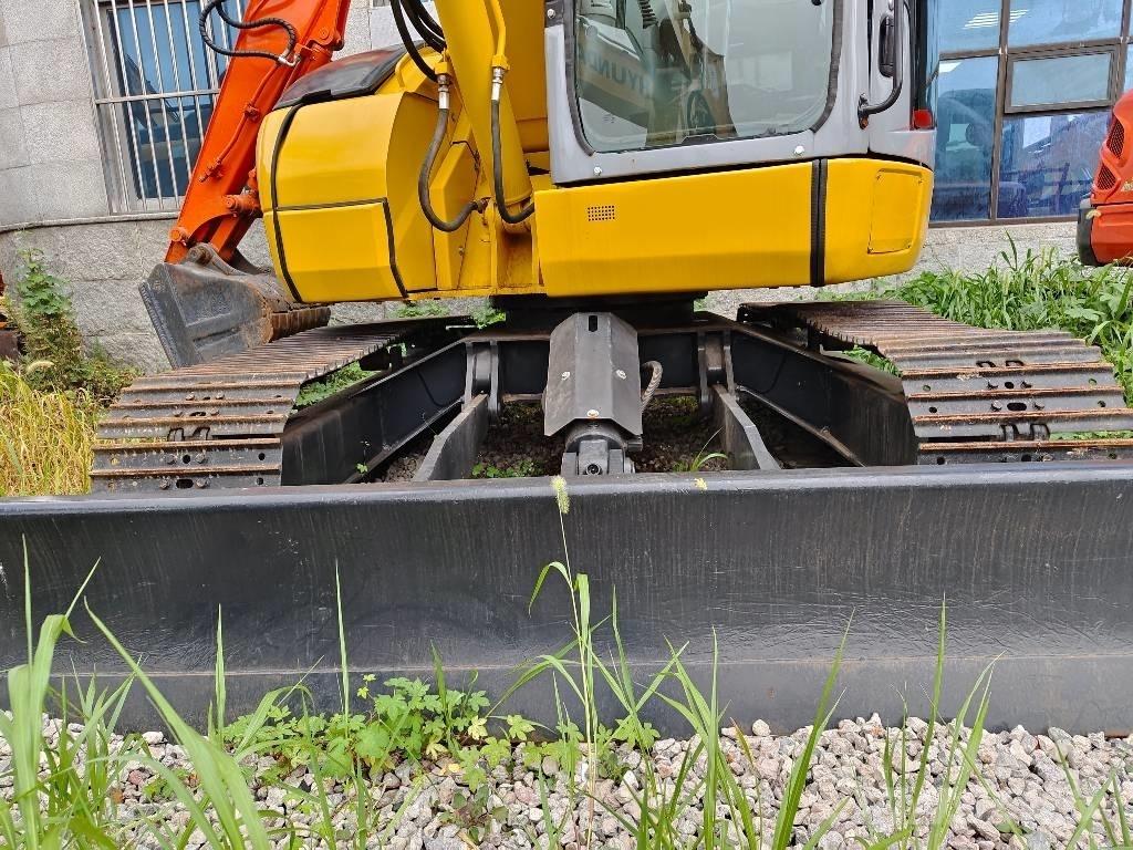 Komatsu PC 78 US Midi rýpadla 7t - 12t