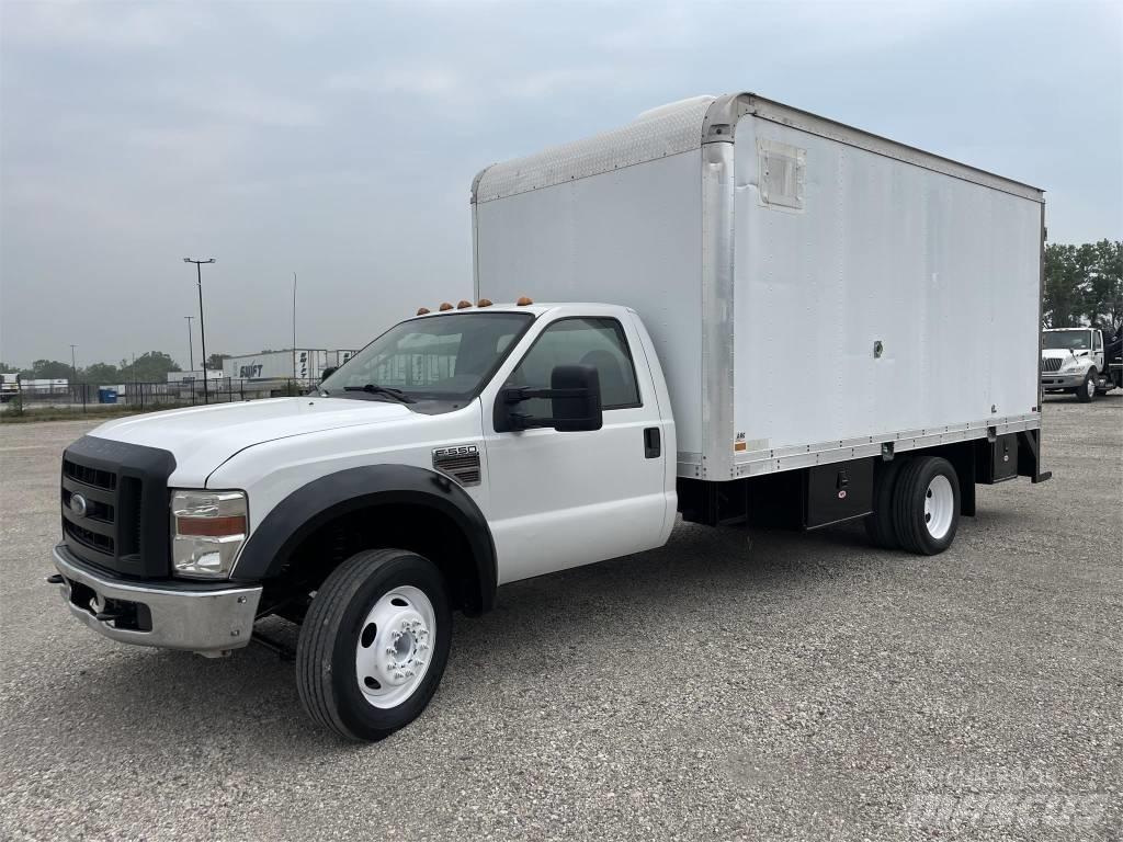 Ford F550 XL Stavebnictví - ostatní
