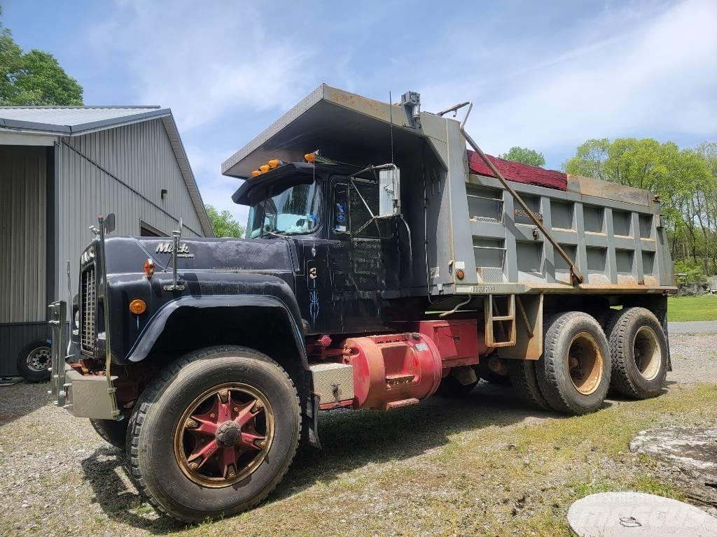 Mack RD 690 SX Sklápěče