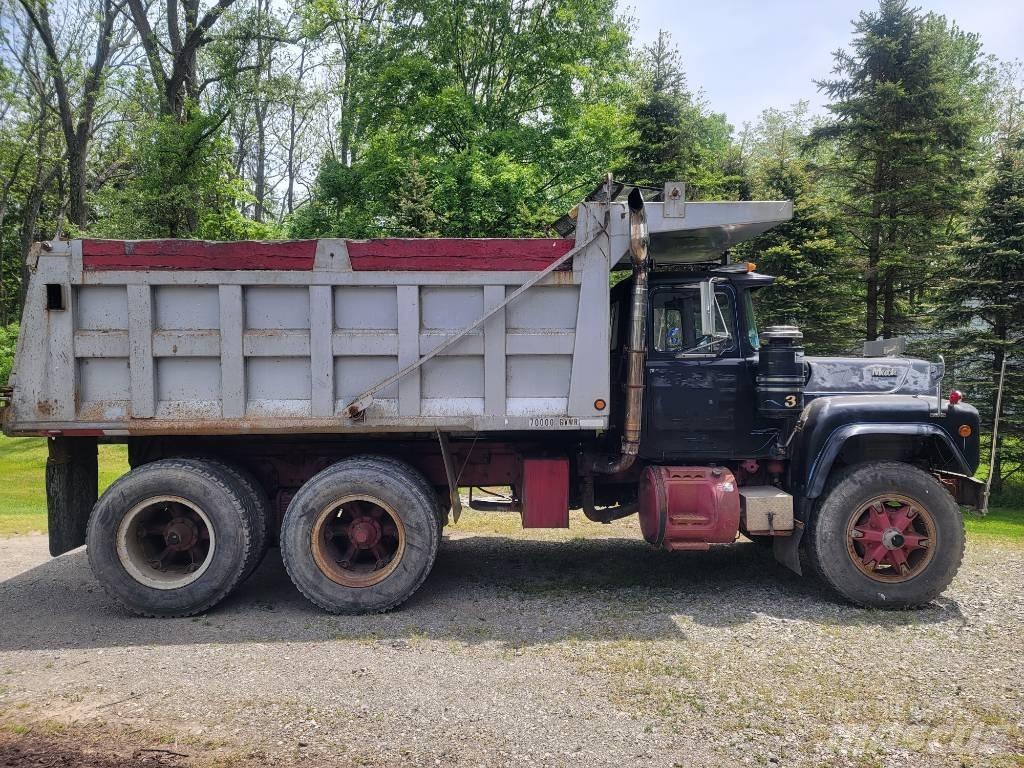 Mack RD 690 SX Sklápěče