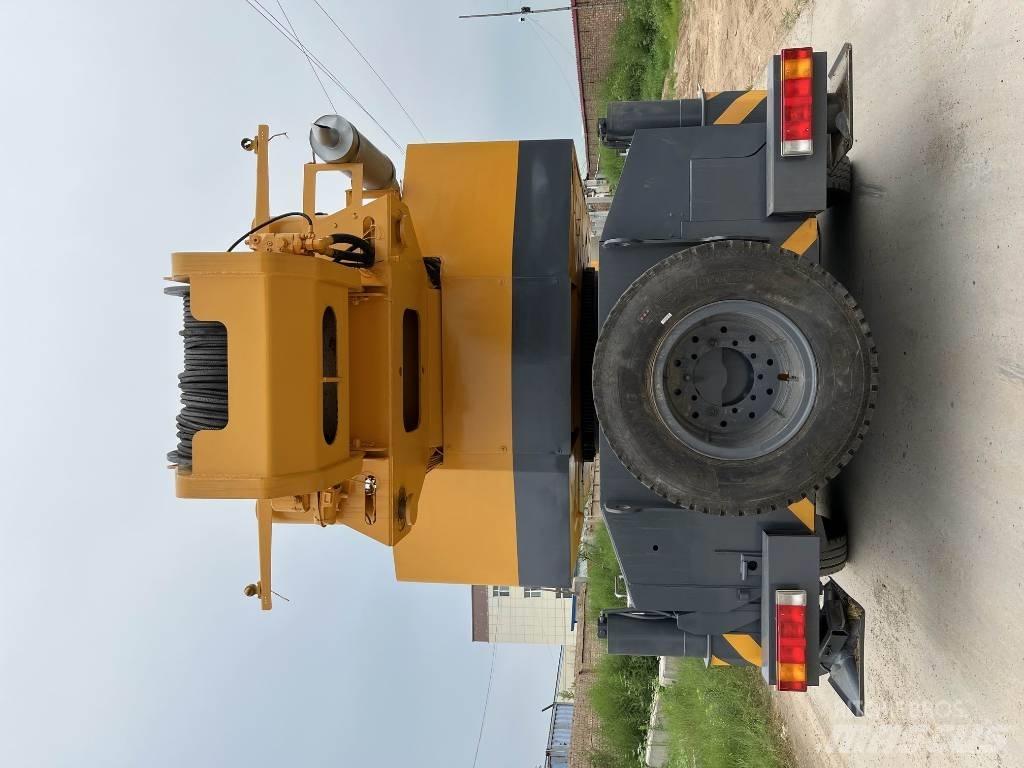 XCMG QY130K-1 Univerzální terénní jeřáby