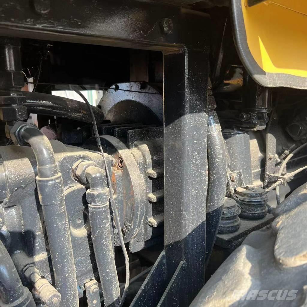 Dynapac CA 30 D Tahačové válce