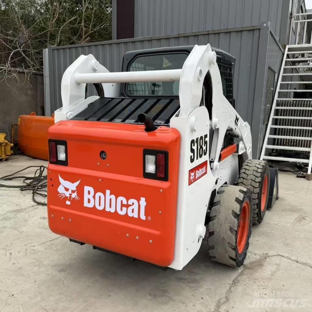 Bobcat S 185 Smykem řízené nakladače