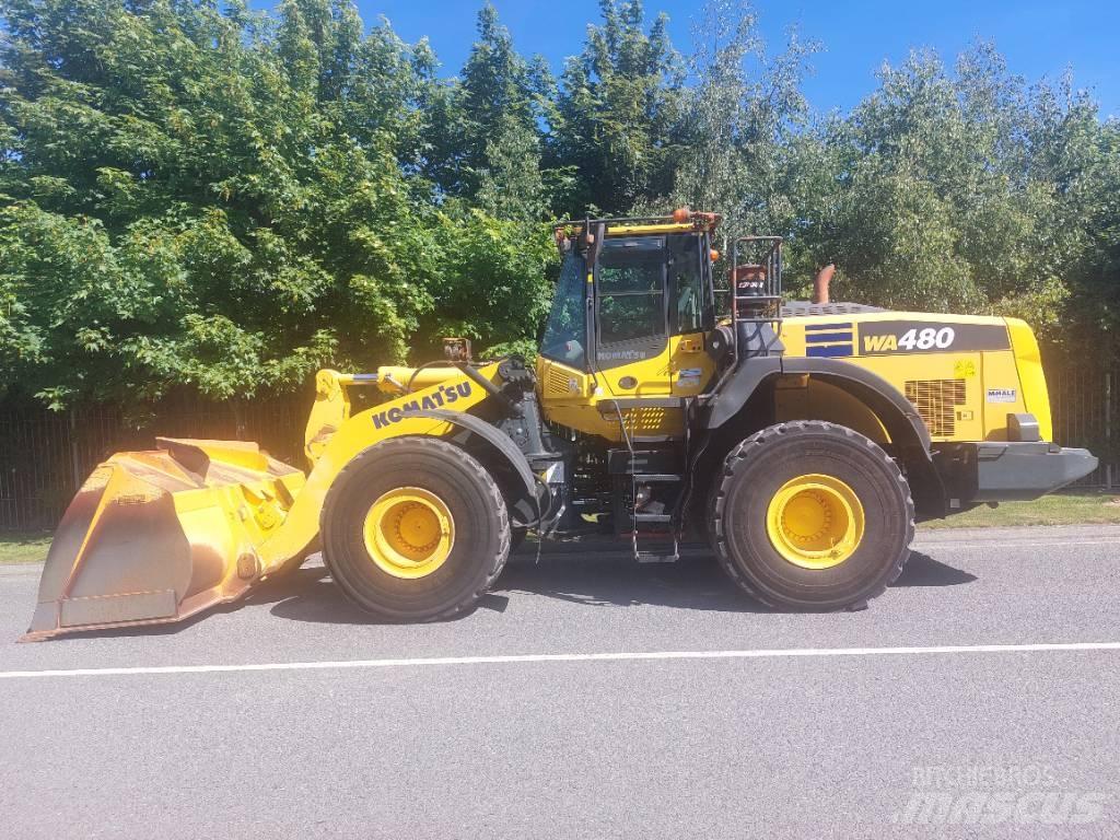 Komatsu WA480-8 Kolové nakladače