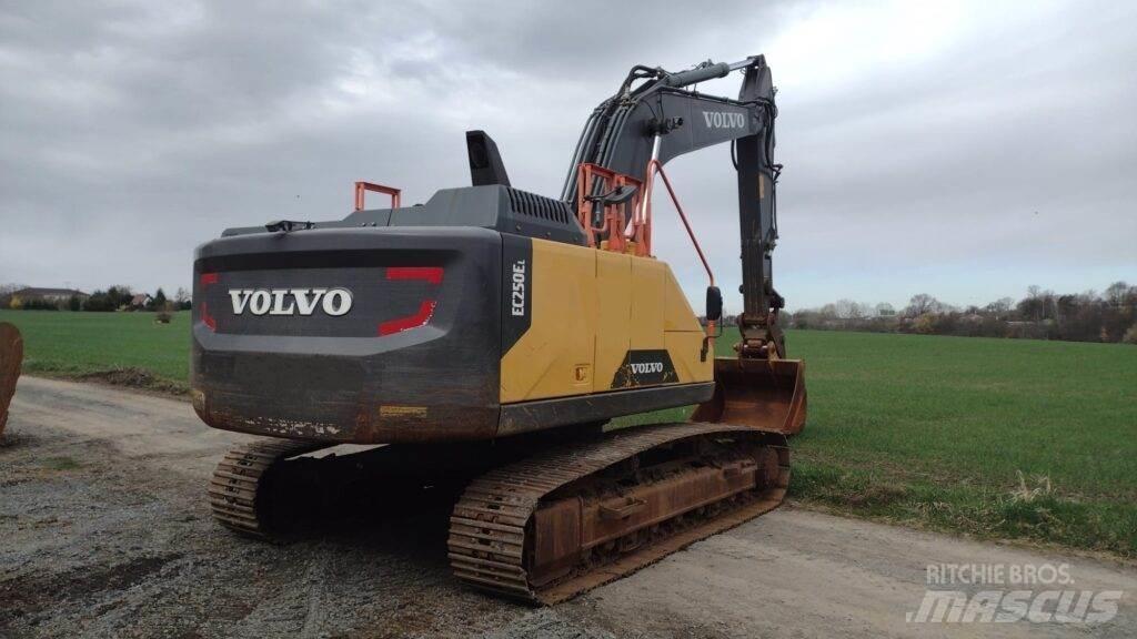 Volvo EC250EL Pásová rýpadla