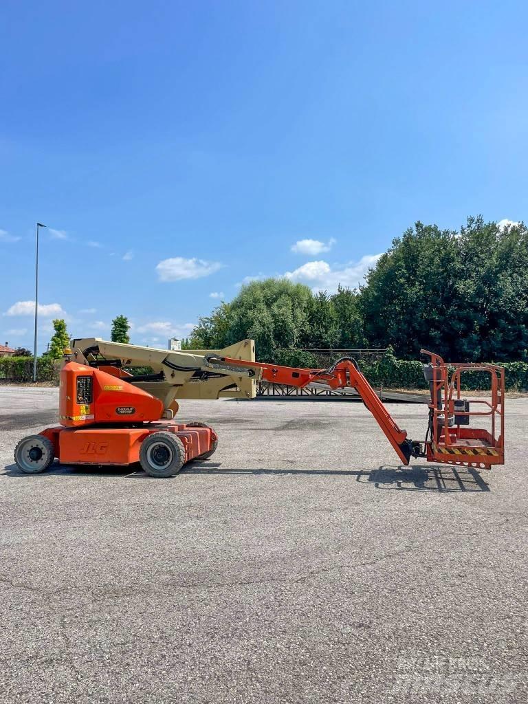 JLG E 400 AJP Kloubové plošiny