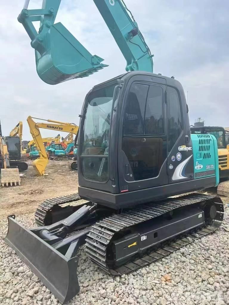 Kobelco SK 75 Midi rýpadla 7t - 12t