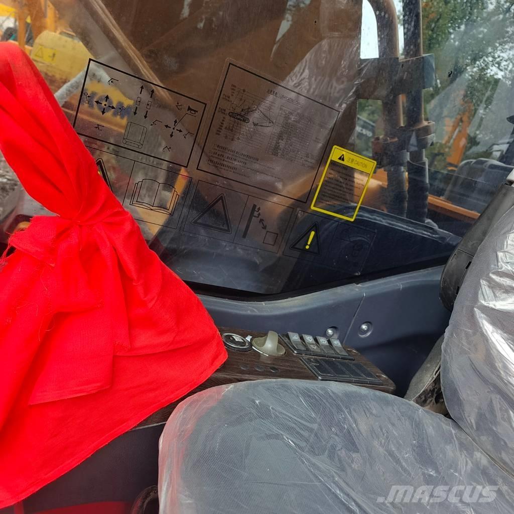 Sany SY 215 C Pásová rýpadla