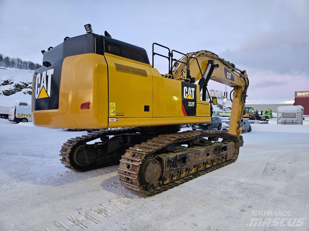 CAT 352 Pásová rýpadla
