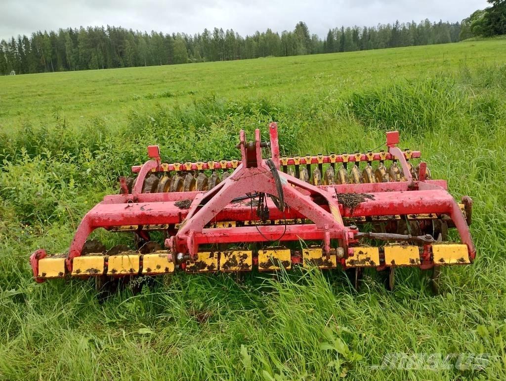 Väderstad CR 3000 Talířové brány